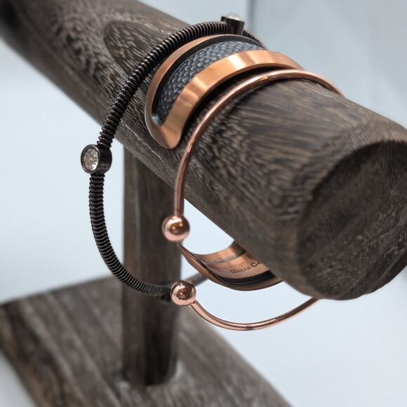 Seven Piece Copper Lot Four Necklaces & Three Bracelets - Picture 9 of 10